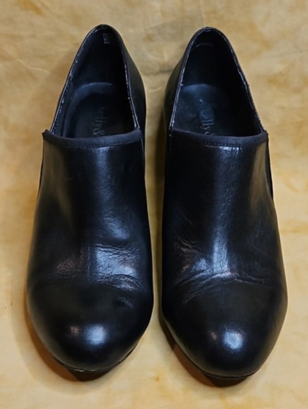 Kelly & Katie Black Leather Slip-On Heeled Ankle Boots / Booties (Size 6.5)